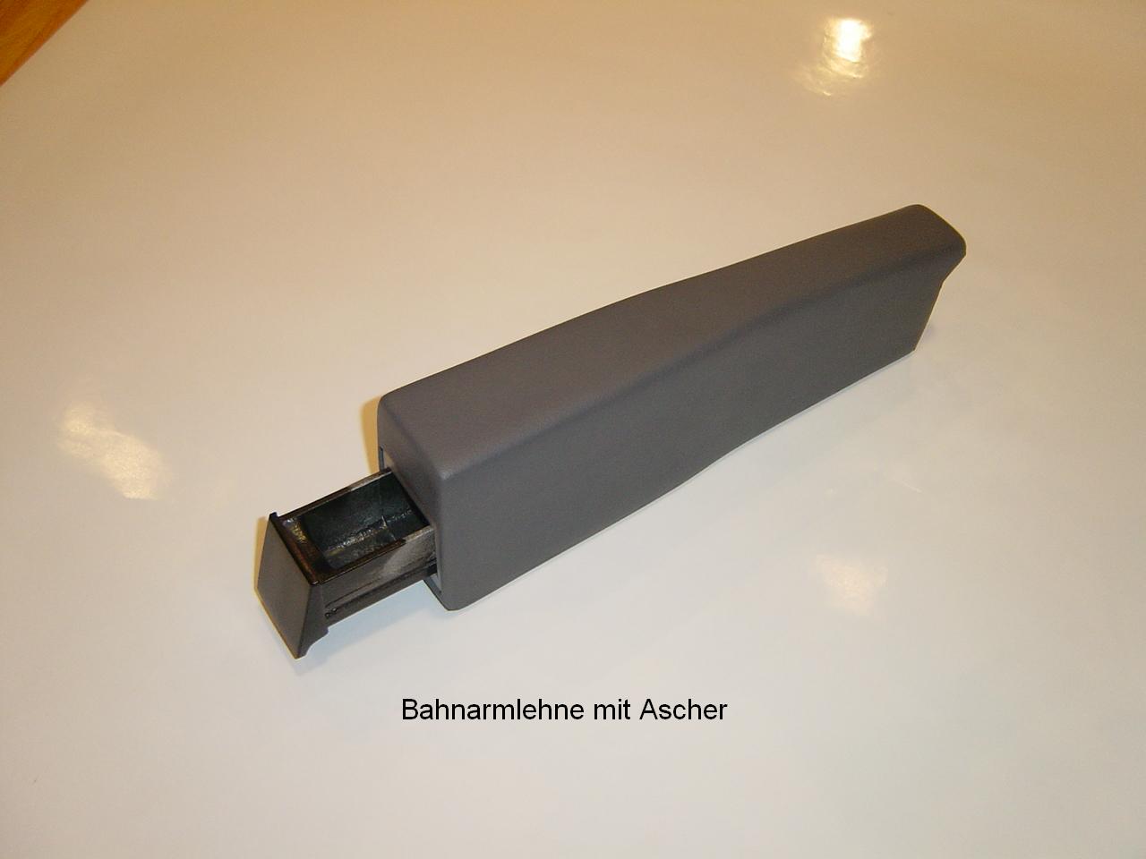 BP Armlehne mit Ascher Text